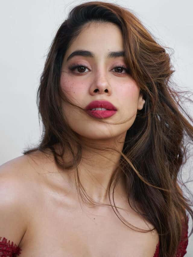 Birthday Girl Janhvi Kapoor’s 8 Best Looks So Far – Ottplay