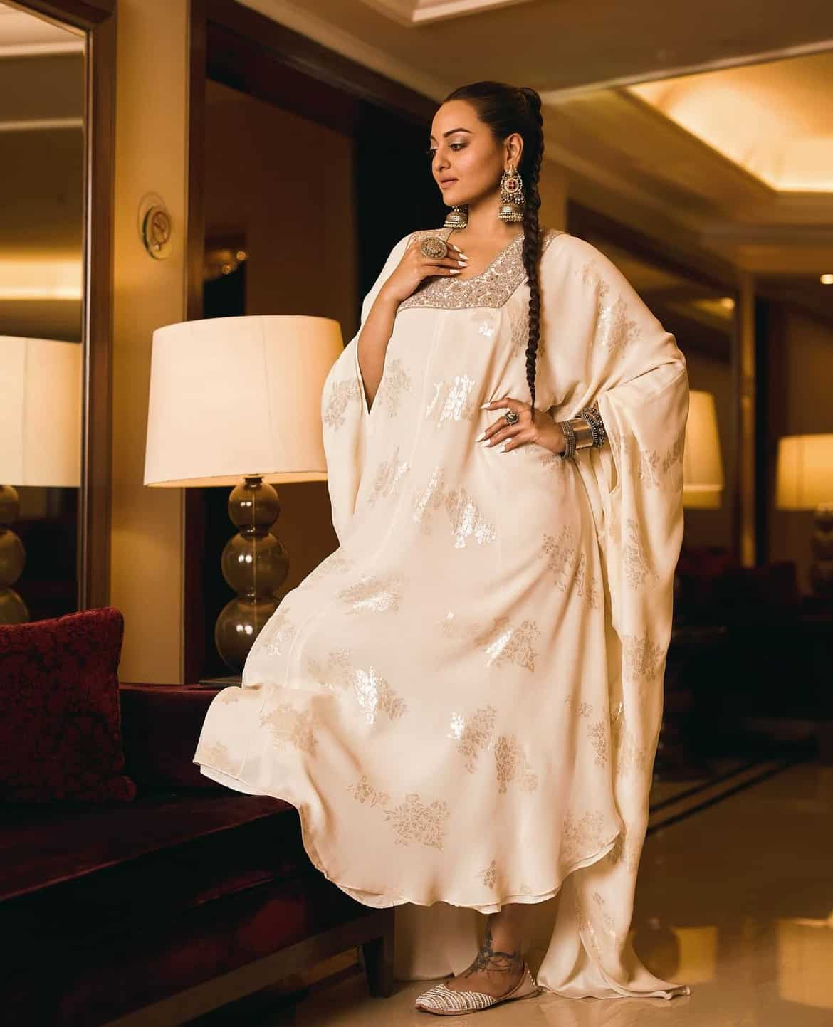 Sonakshi Sinha stuns in an ivory ensemble – OTTplay