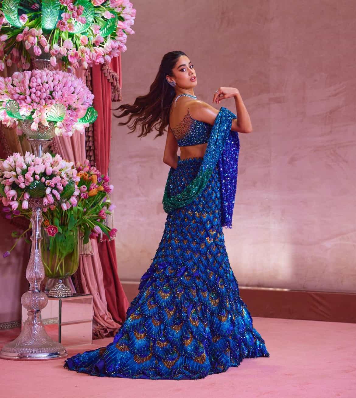 Is Janhvi Kapoor the new fashion "IT" girl of Bollywood? - Style Cartel Is Janhvi Kapoor the new fashion "IT" girl of Bollywood? - Style Cartel