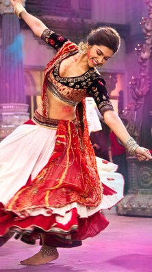 8 popular Bollywood songs for Garba and Dandiya inspo